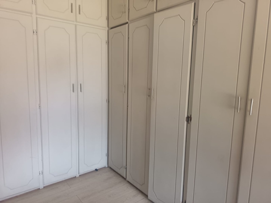 4 Bedroom Property for Sale in Carters Glen Northern Cape